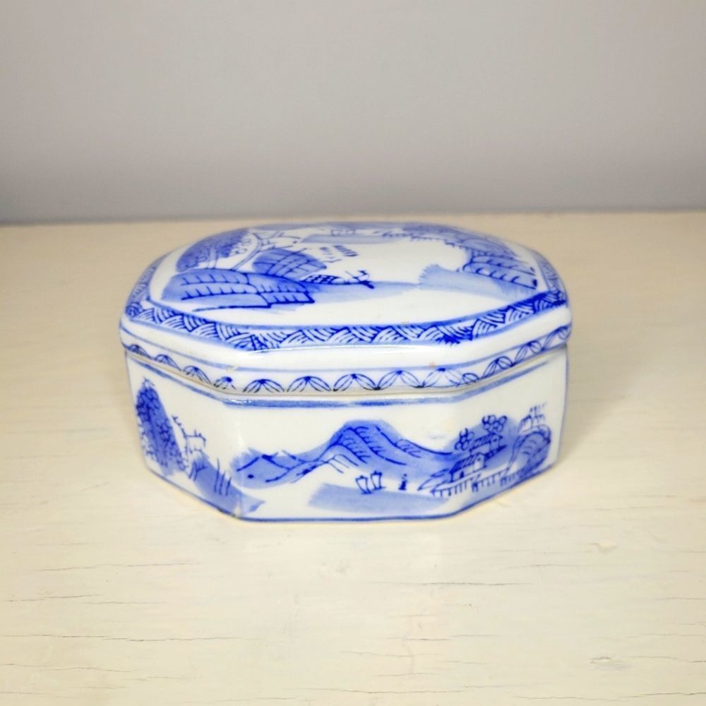 Vintage China Porcelain Lidded Trinket Box Blue & White Handpainted Underglazed